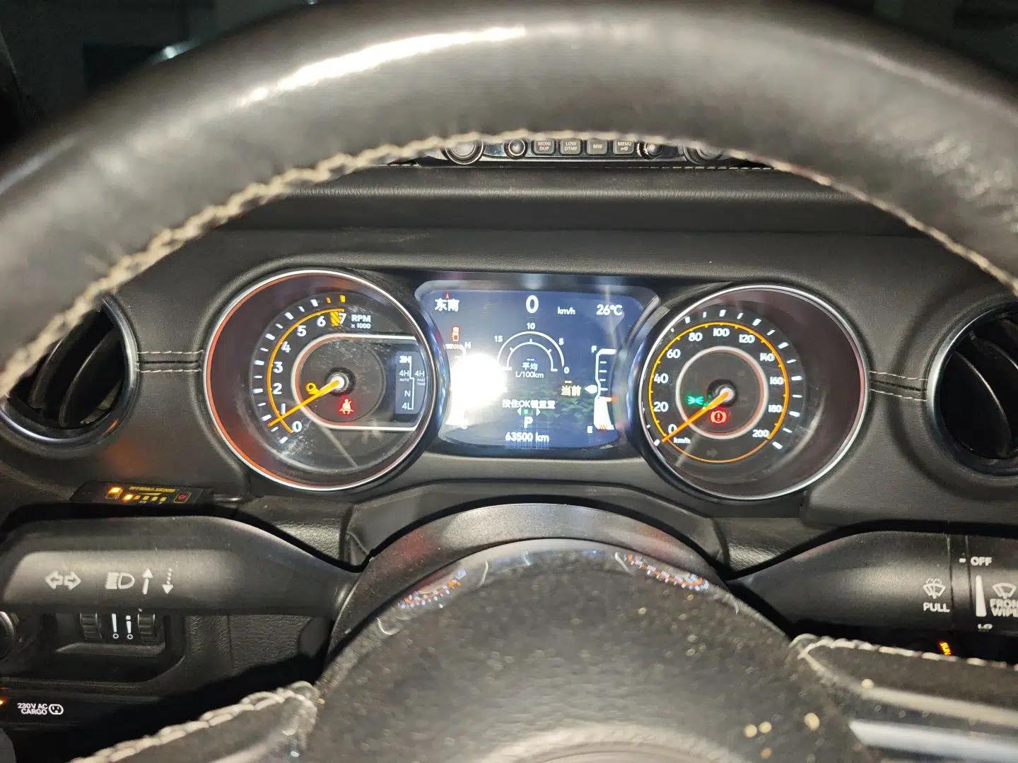 Jeep Gladiator 2022 3.6L Pioneer Edition — миниатюра 12