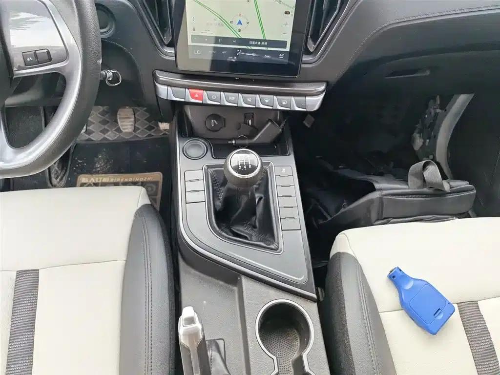 Fengxing T5 2020 1.6L Manual Premium Edition (National VI Emission Standard) — миниатюра 13