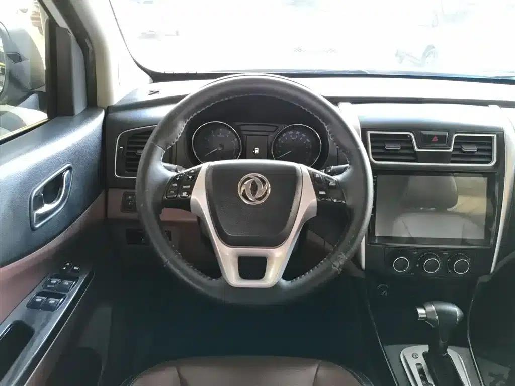 Fengxing SX6 2016 1.6L CVT Luxury Edition — миниатюра 11
