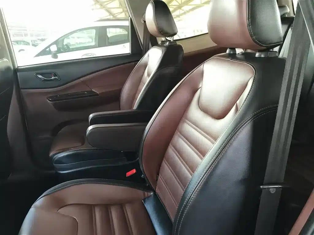 Fengxing SX6 2016 1.6L CVT Luxury Edition — миниатюра 17