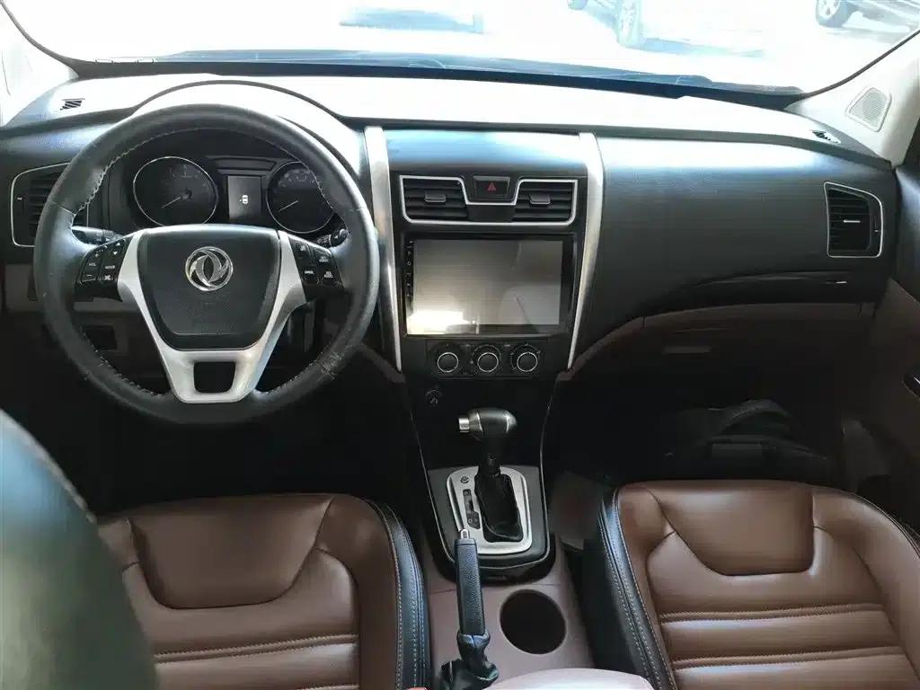 Fengxing SX6 2016 1.6L CVT Luxury Edition — миниатюра 10