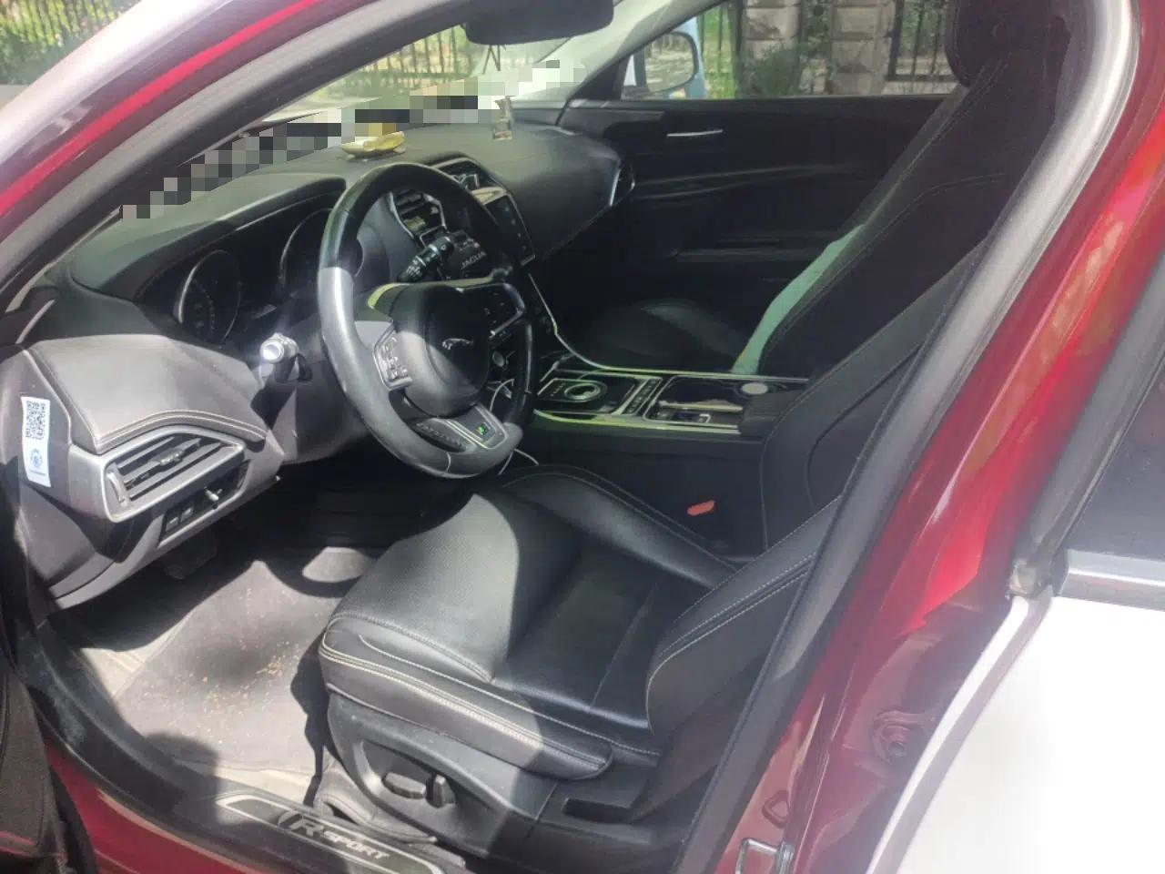 Jaguar XE 2015 2.0T 200 PS R-Sport — миниатюра 16