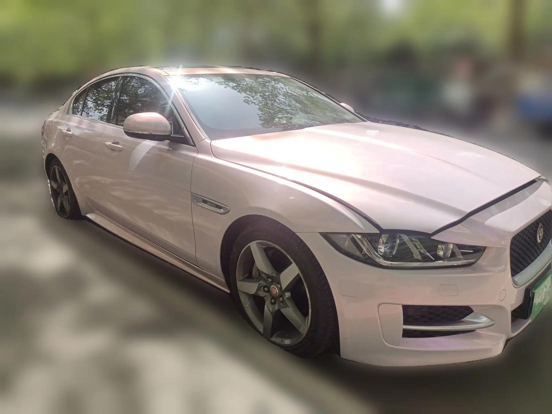 Jaguar XE 2015 2.0T 200 PS R-Sport — миниатюра 3
