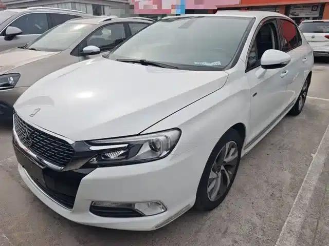 DS 5LS 2015 1.6T Elegant Edition THP160