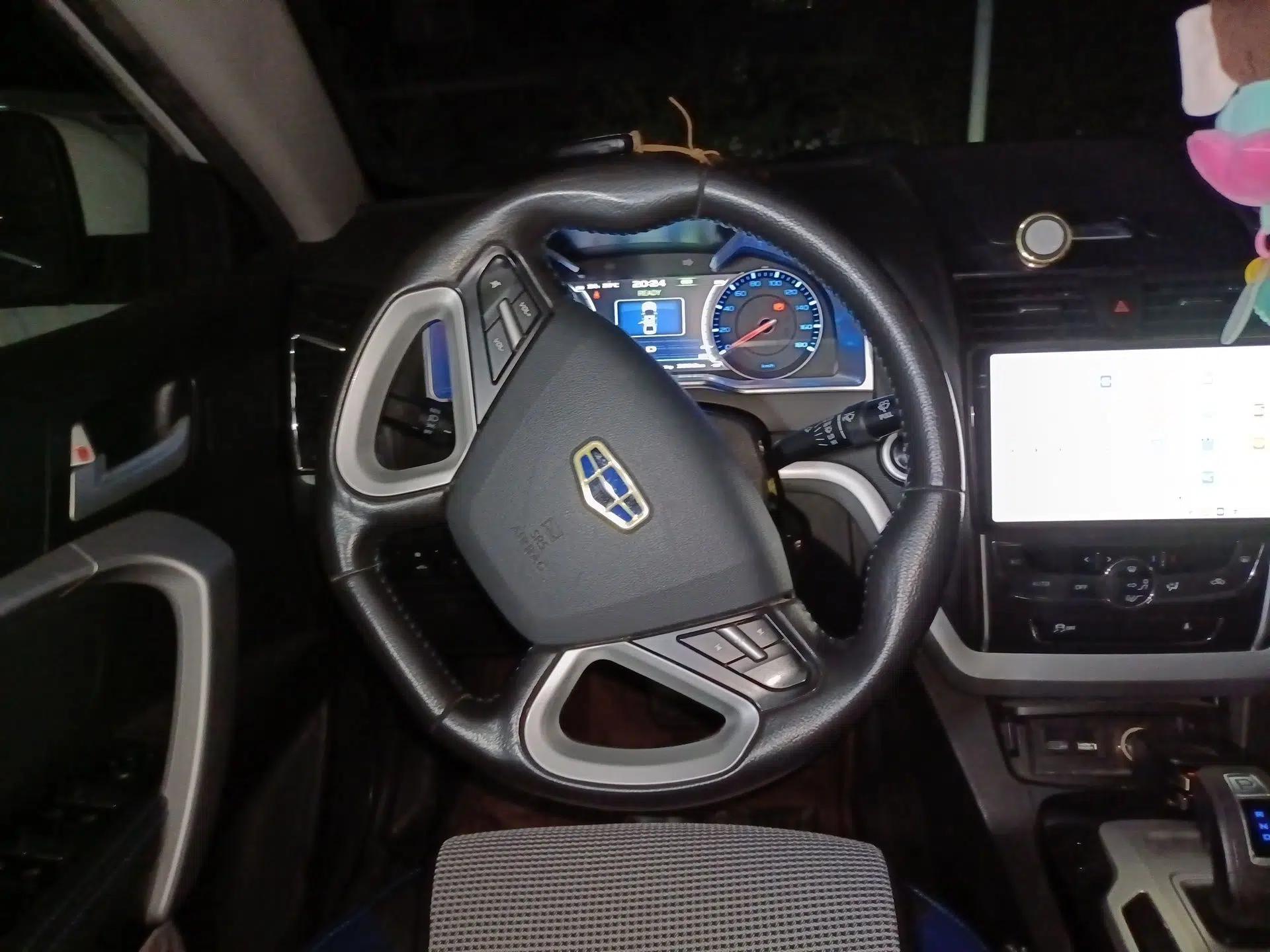 Geely Auto Emgrand New Energy 2016 EV Elite Model — миниатюра 11