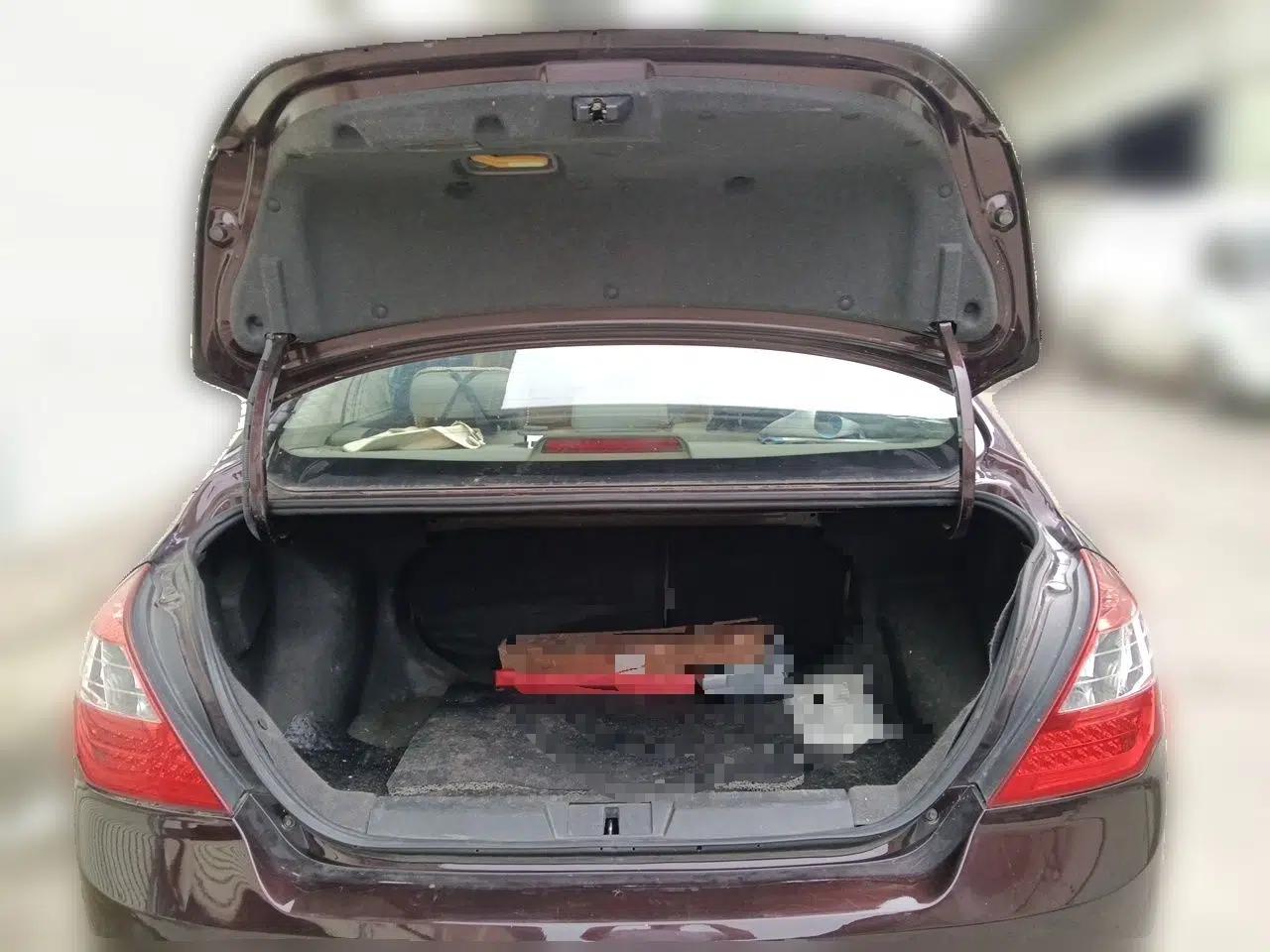 Geely Auto Classic Emgrand 2013 Sedan 1.5L Manual Entry-Level Model — миниатюра 20