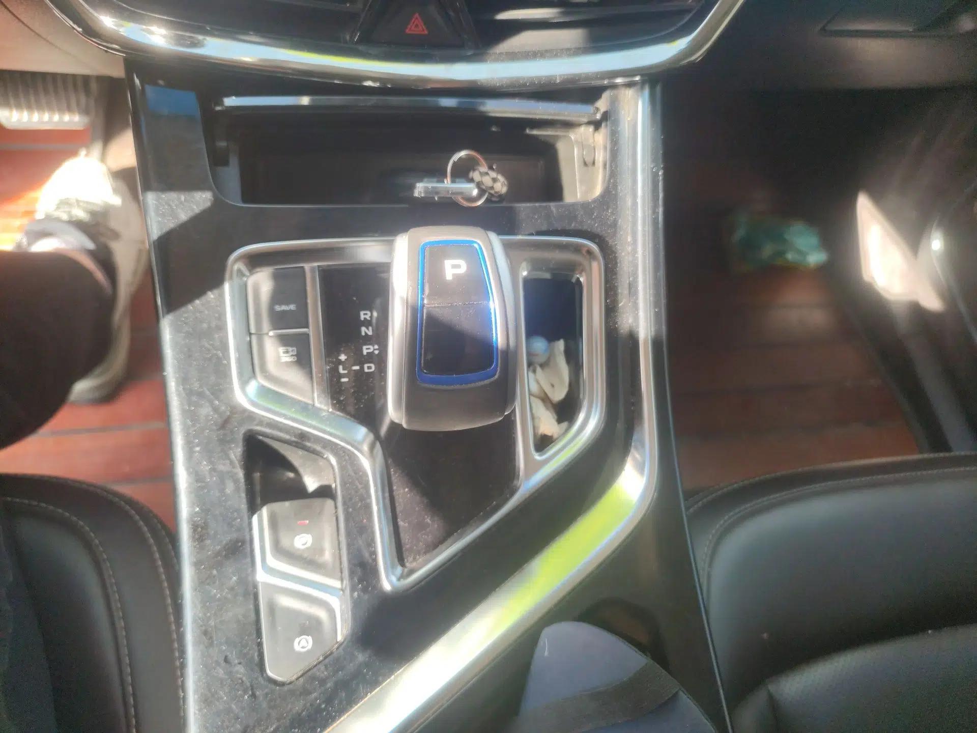 Geely Auto Jiajie New Energy 2019 1.5TD PHEV Deluxe Edition — миниатюра 15