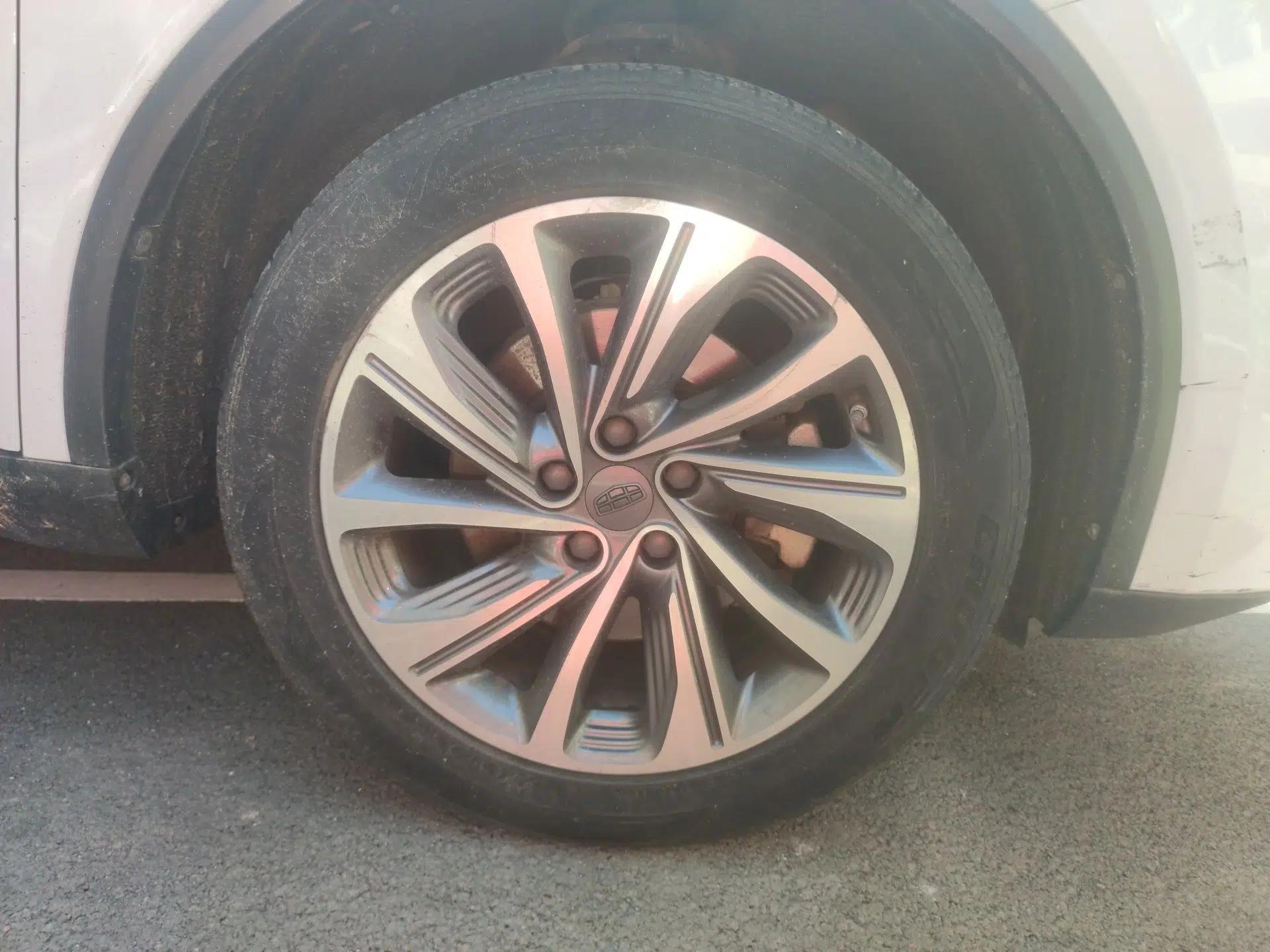 Geely Auto Jiajie New Energy 2019 1.5TD PHEV Deluxe Edition — миниатюра 8