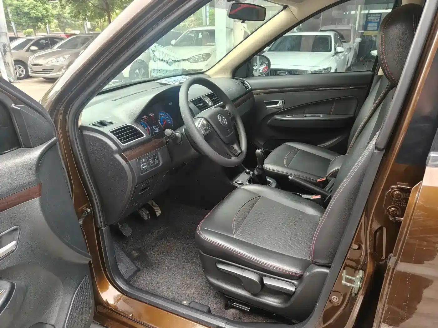 Fengguang 360 2015 Model 1.5L Manual Comfort 5-Seater National IV Emission Standard — миниатюра 7