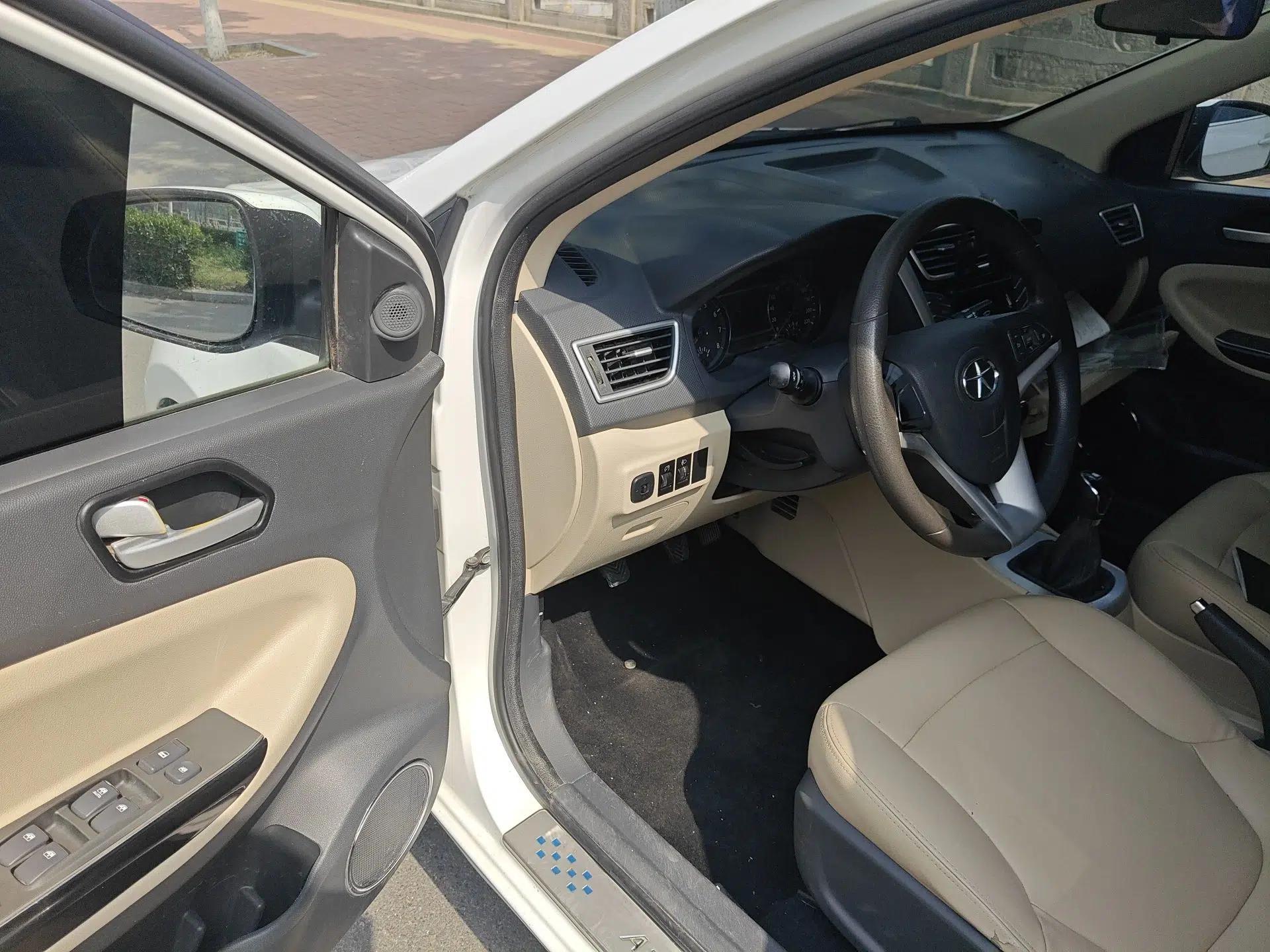 JAC Group J6 A30 2013 1.5L Manual Luxury Model China IV Standard — миниатюра 17