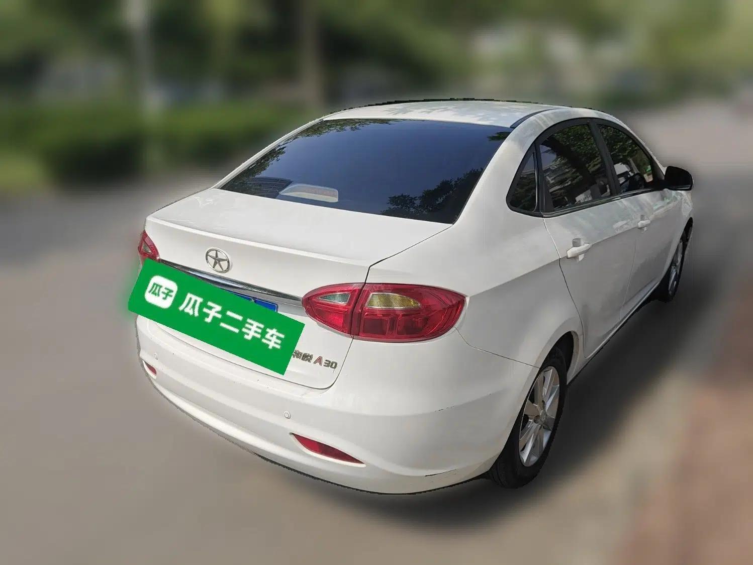 JAC Group J6 A30 2013 1.5L Manual Luxury Model China IV Standard — миниатюра 6