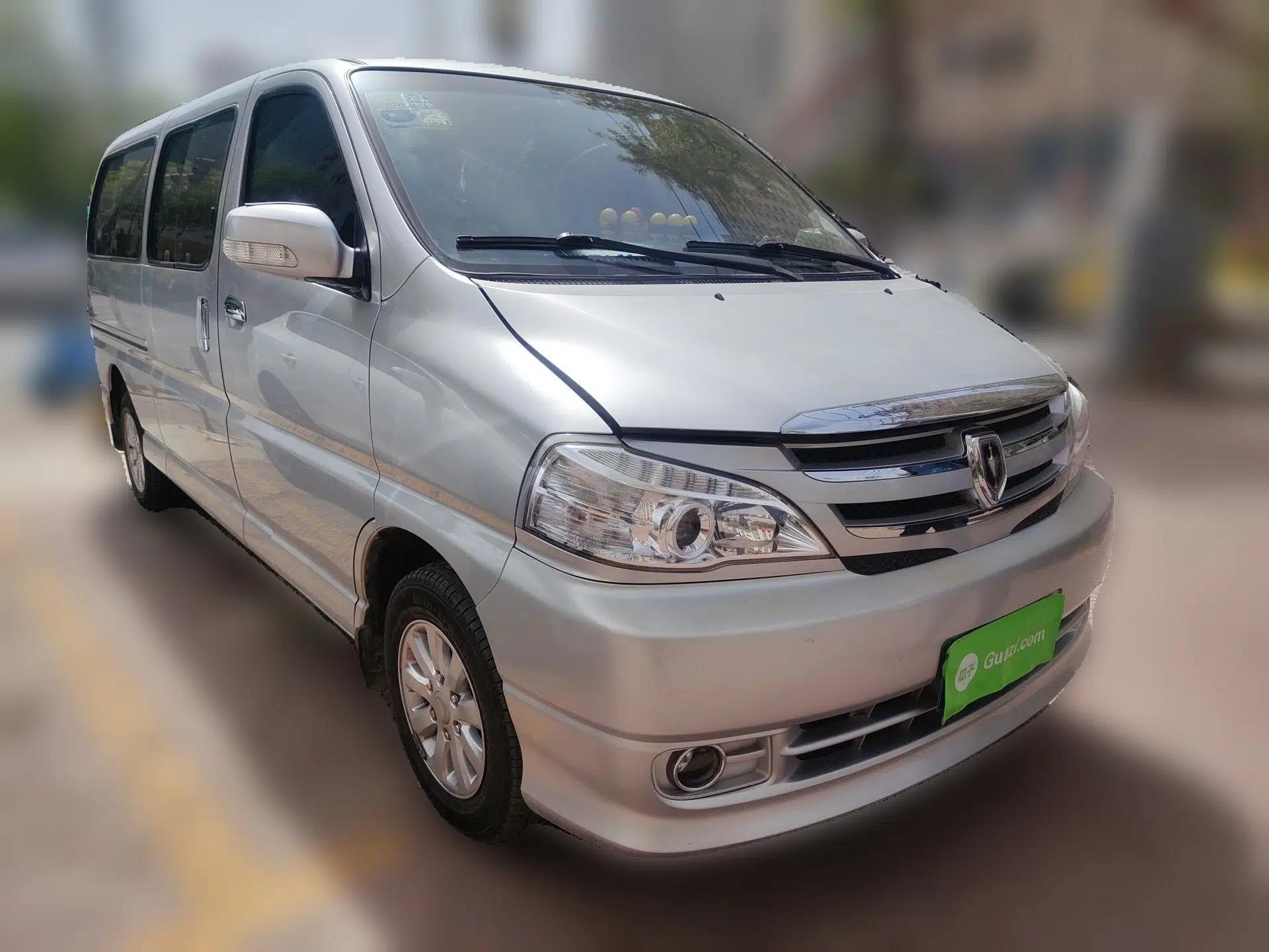 Jinbei Grace 2016 2.0L Classic Edition Luxury Long-Wheelbase 9-Seater — миниатюра 3