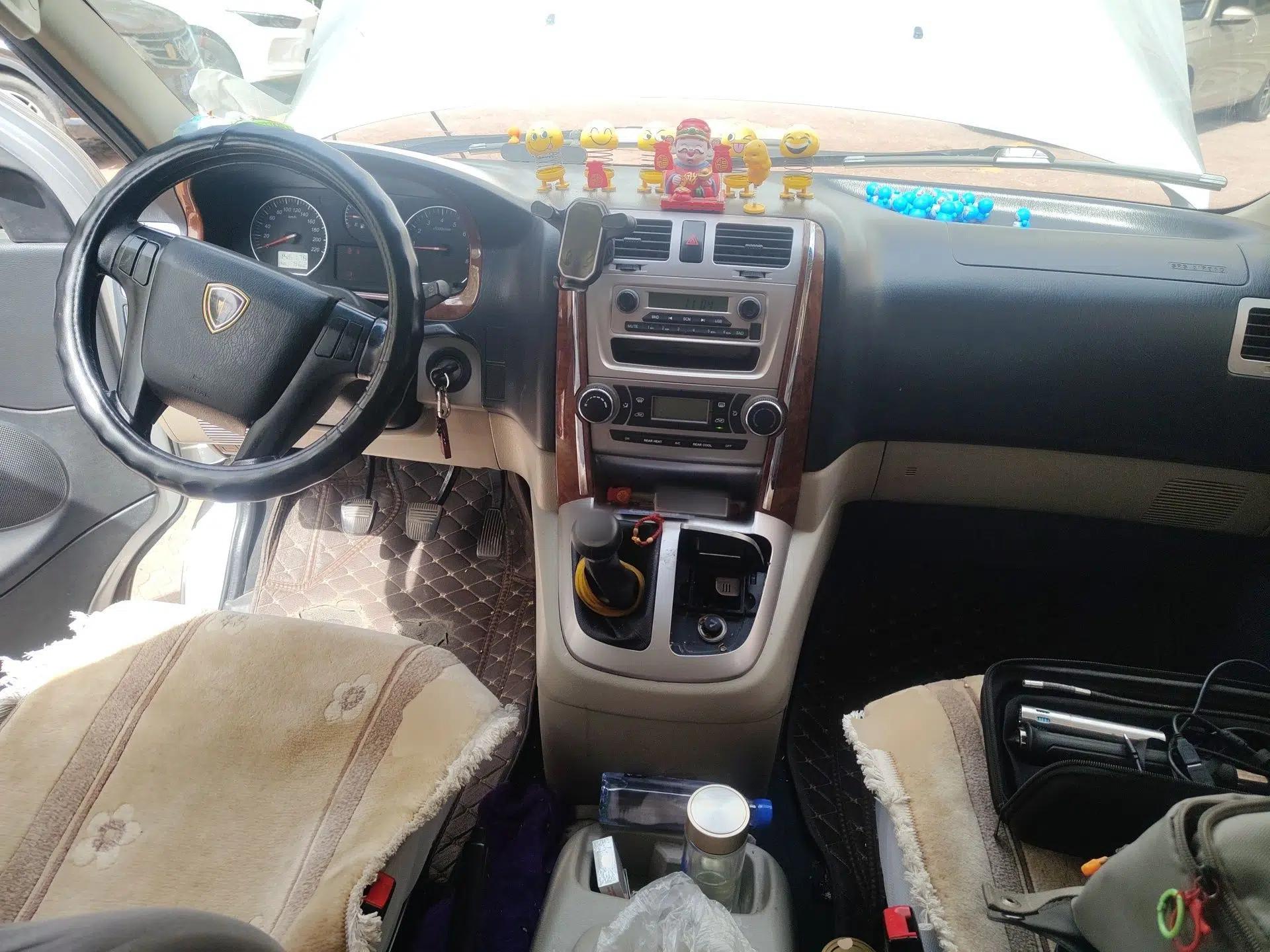 Jinbei Grace 2016 2.0L Classic Edition Luxury Long-Wheelbase 9-Seater — миниатюра 10