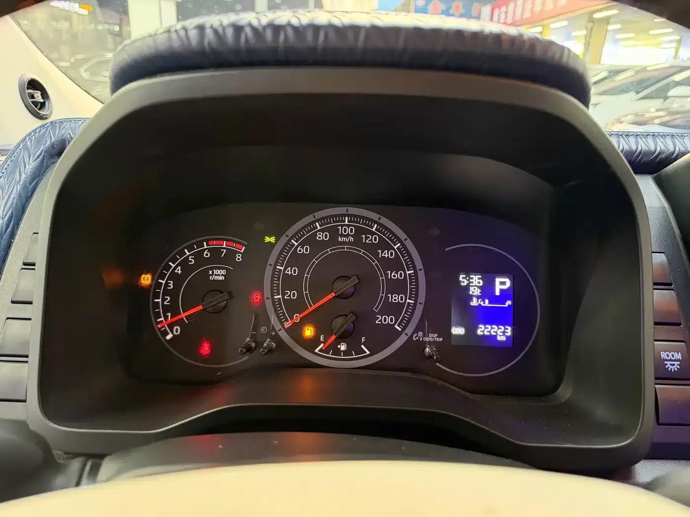 2023 HIACE 3.5L Automatic — миниатюра 18