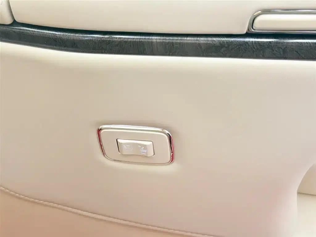 2020 Toyota Coaster 4.0L Automatic — миниатюра 23