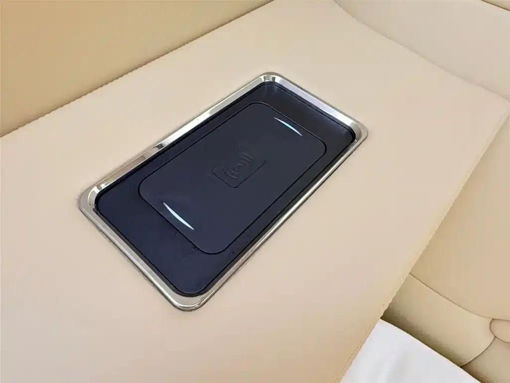 2020 Toyota Coaster 4.0L Automatic — миниатюра 28