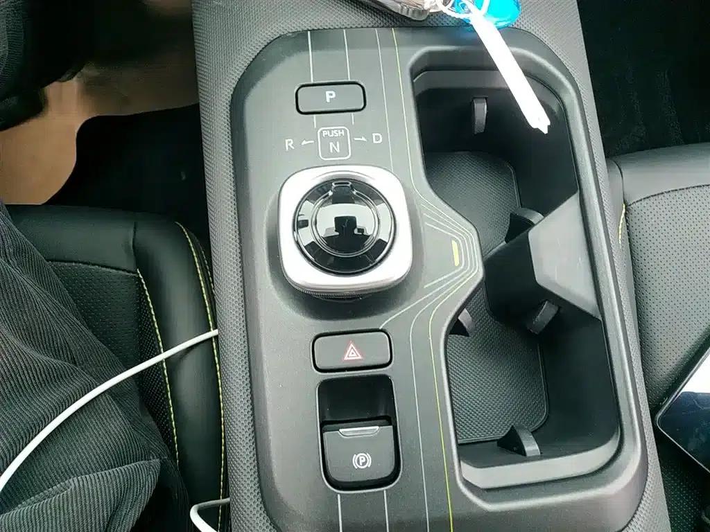 Toyota BZ5 2025 550 PRO Smart Edition — миниатюра 14