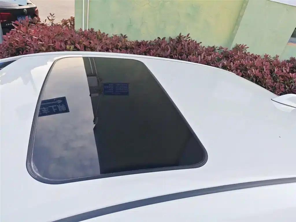 Levin Hybrid E+ 2019 1.8PH GS E-CVT Elite Sunroof Edition — миниатюра 25