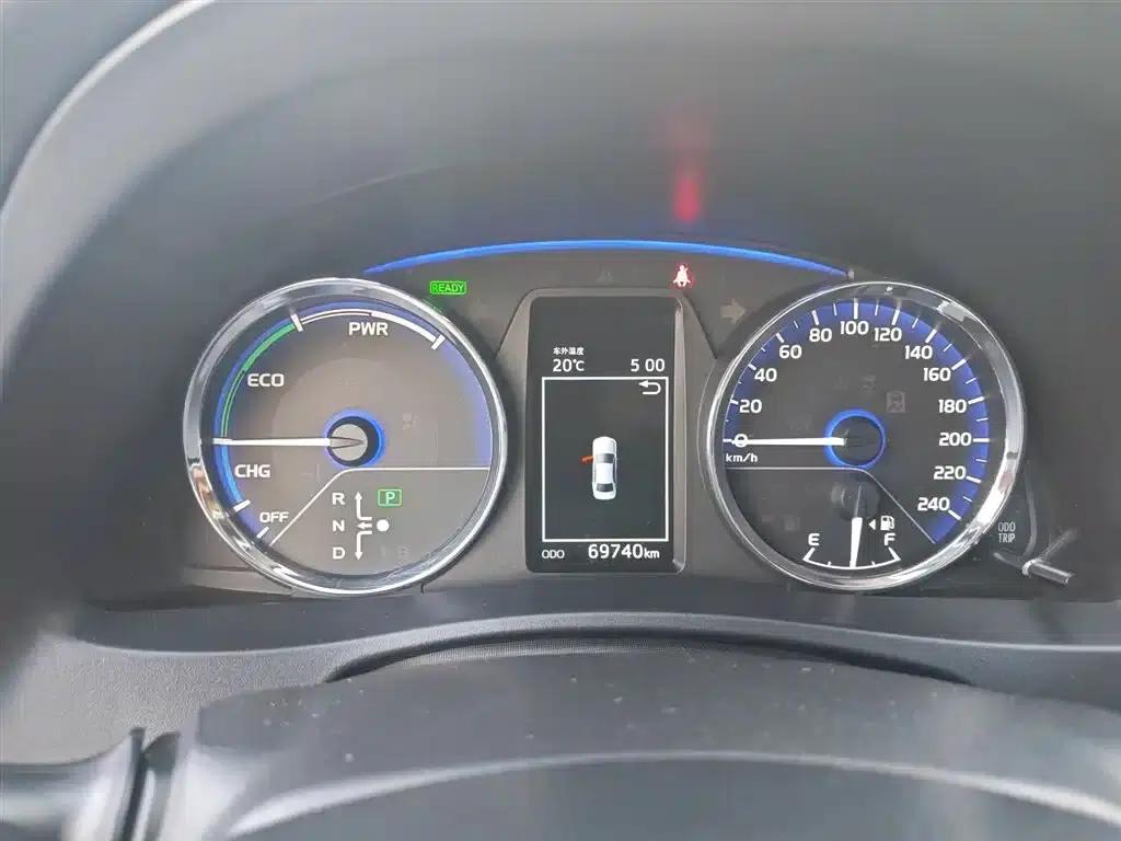 Levin Hybrid E+ 2019 1.8PH GS E-CVT Elite Sunroof Edition — миниатюра 9