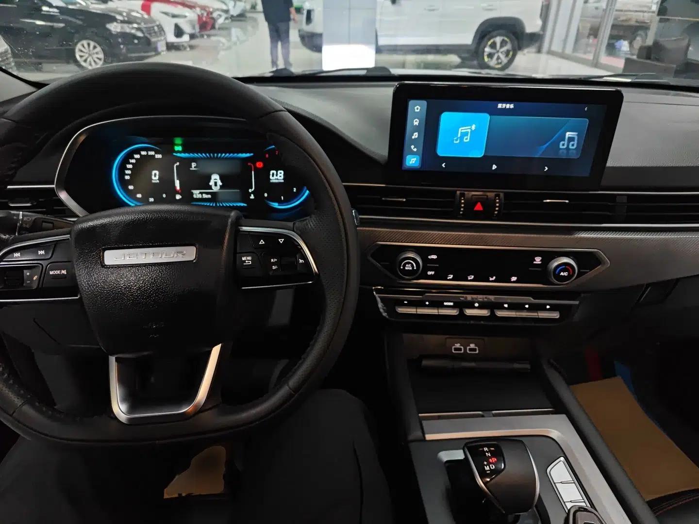 JETOUR X70S 2022 1.5T DCT Active Version 7-Seater — миниатюра 13