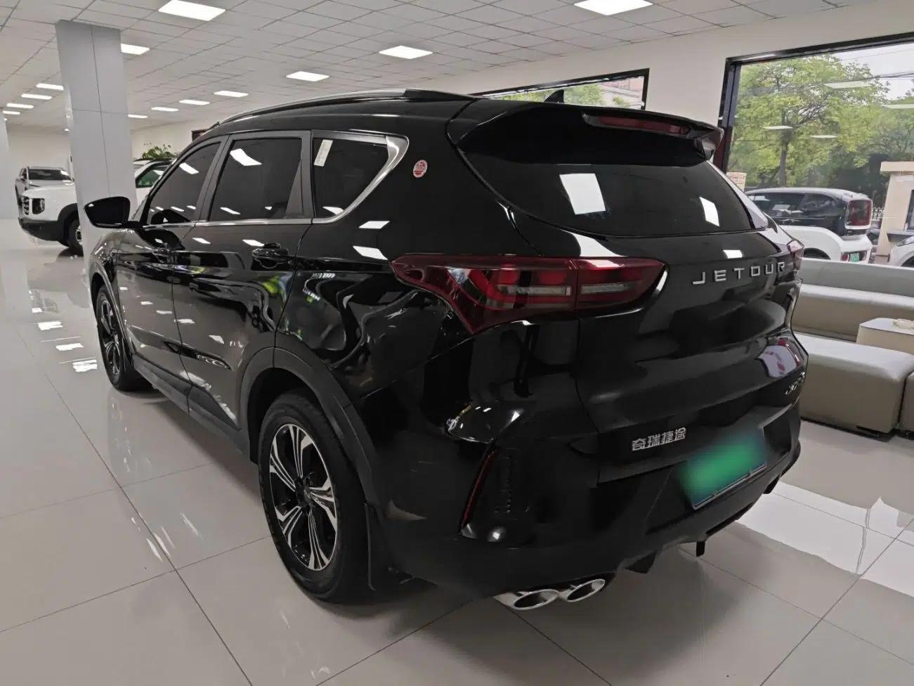 JETOUR X70S 2022 1.5T DCT Active Version 7-Seater — миниатюра 4