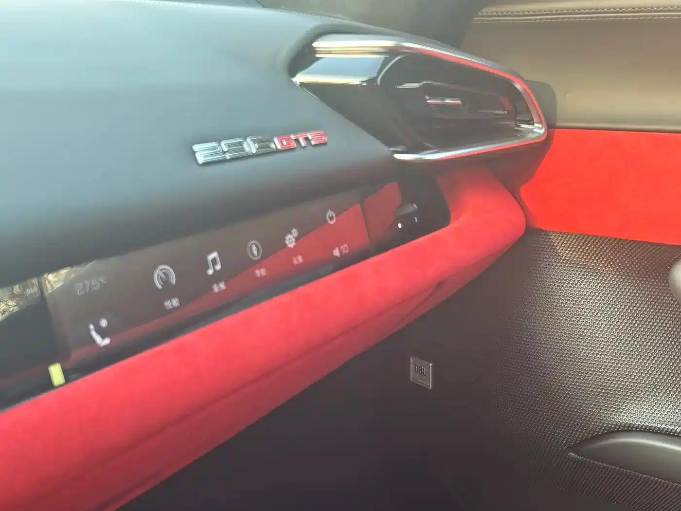 Ferrari 296 2022 3.0T V6 GTS — миниатюра 8