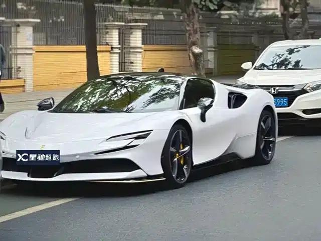 SF90 2021 3.9T V8 Spider