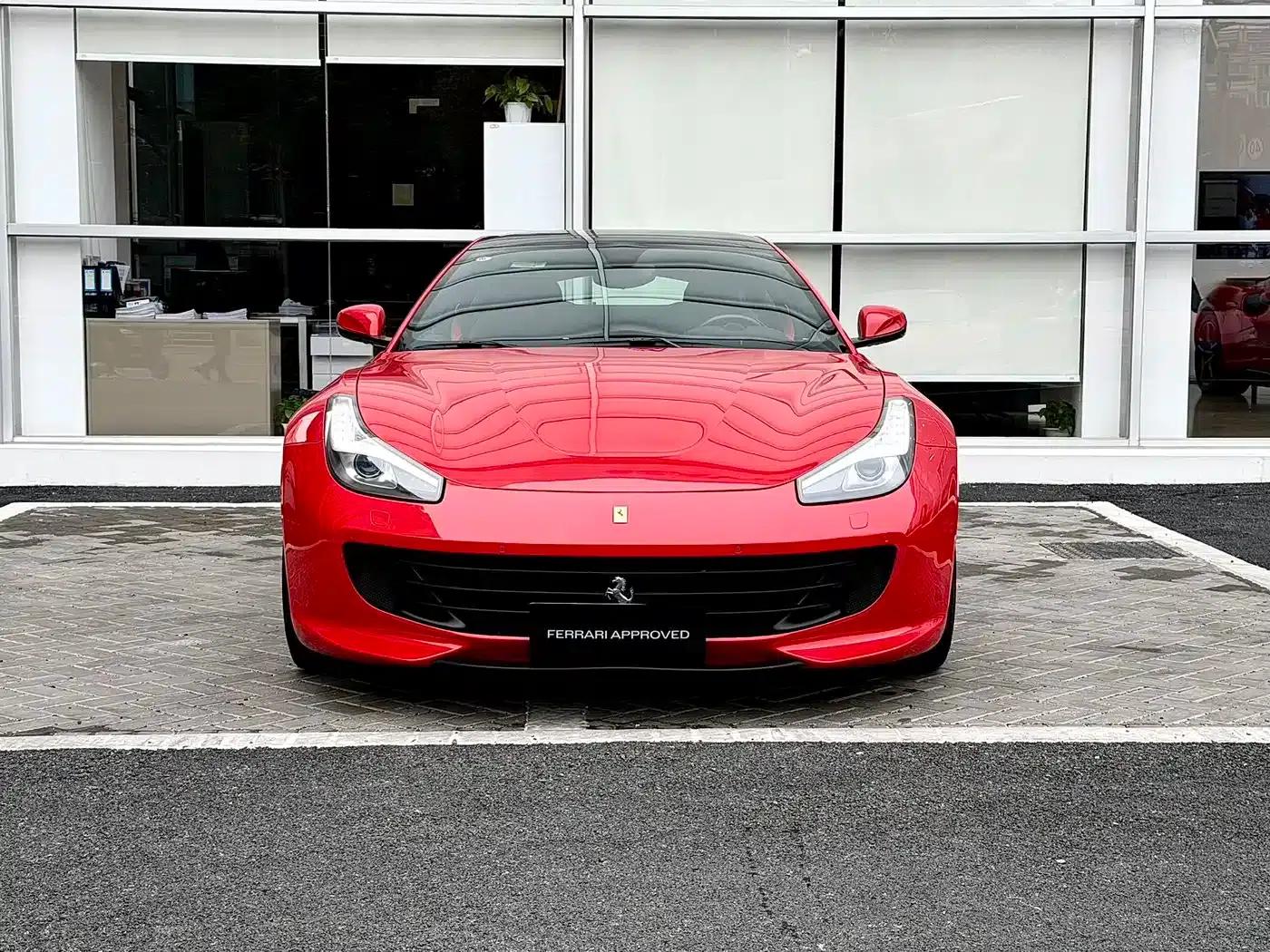 2017 GTC4Lusso 3.9T V8 — миниатюра 1