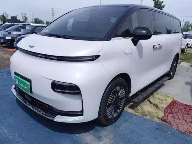 Geely Galaxy LEVC L380 2024 140-Degree 8-Seater Four-Wheel Drive Max