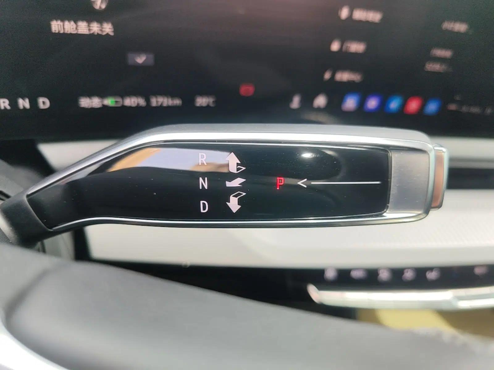 Cadillac OPTIQ 2024 Standard Range Version — миниатюра 16