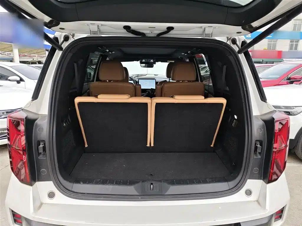 Trumpchi ES9 2024 PHEV 143km Traveler Max — миниатюра 19
