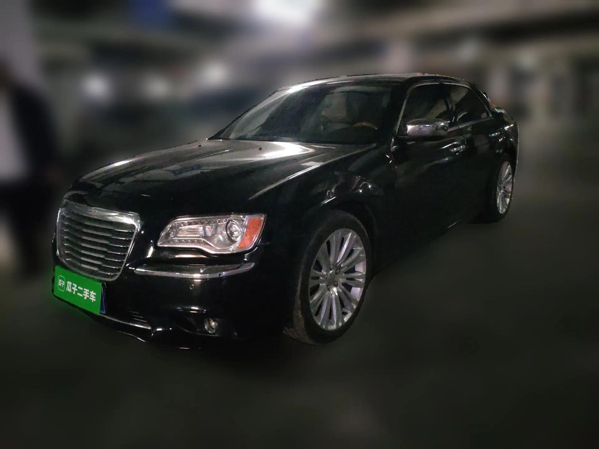 Chrysler 300C 2013 3.6L Luxury Edition — миниатюра 1