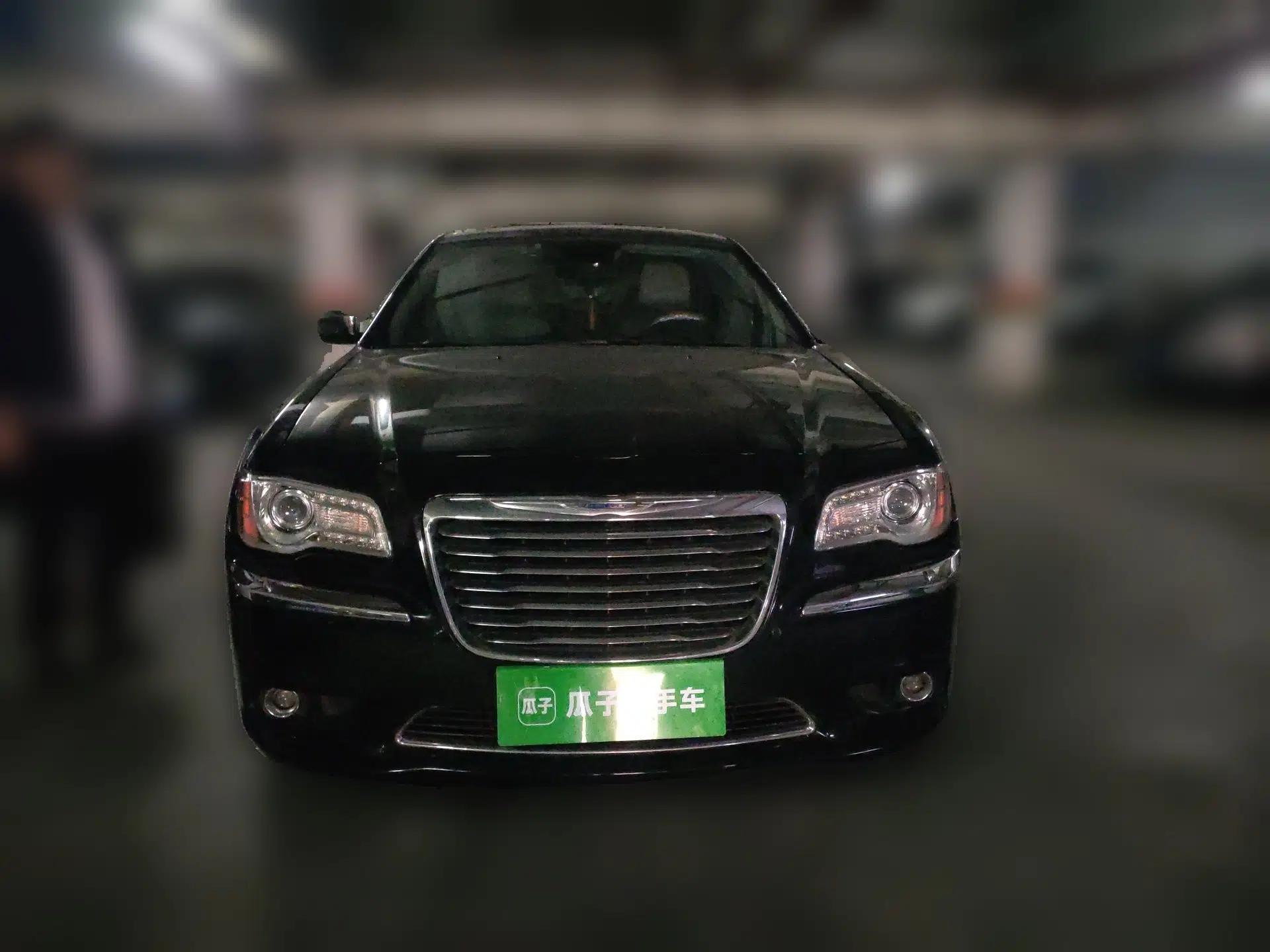 Chrysler 300C 2013 3.6L Luxury Edition — миниатюра 2