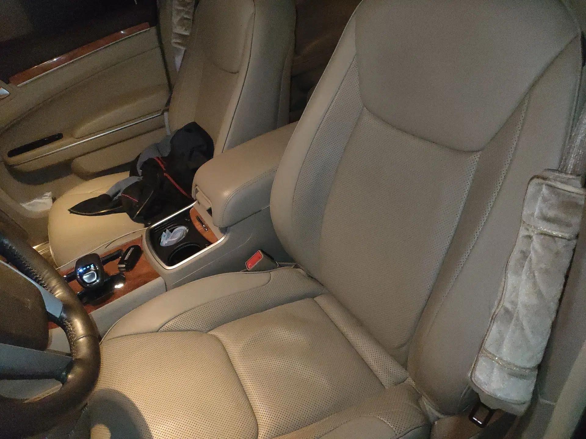 Chrysler 300C 2013 3.6L Luxury Edition — миниатюра 16