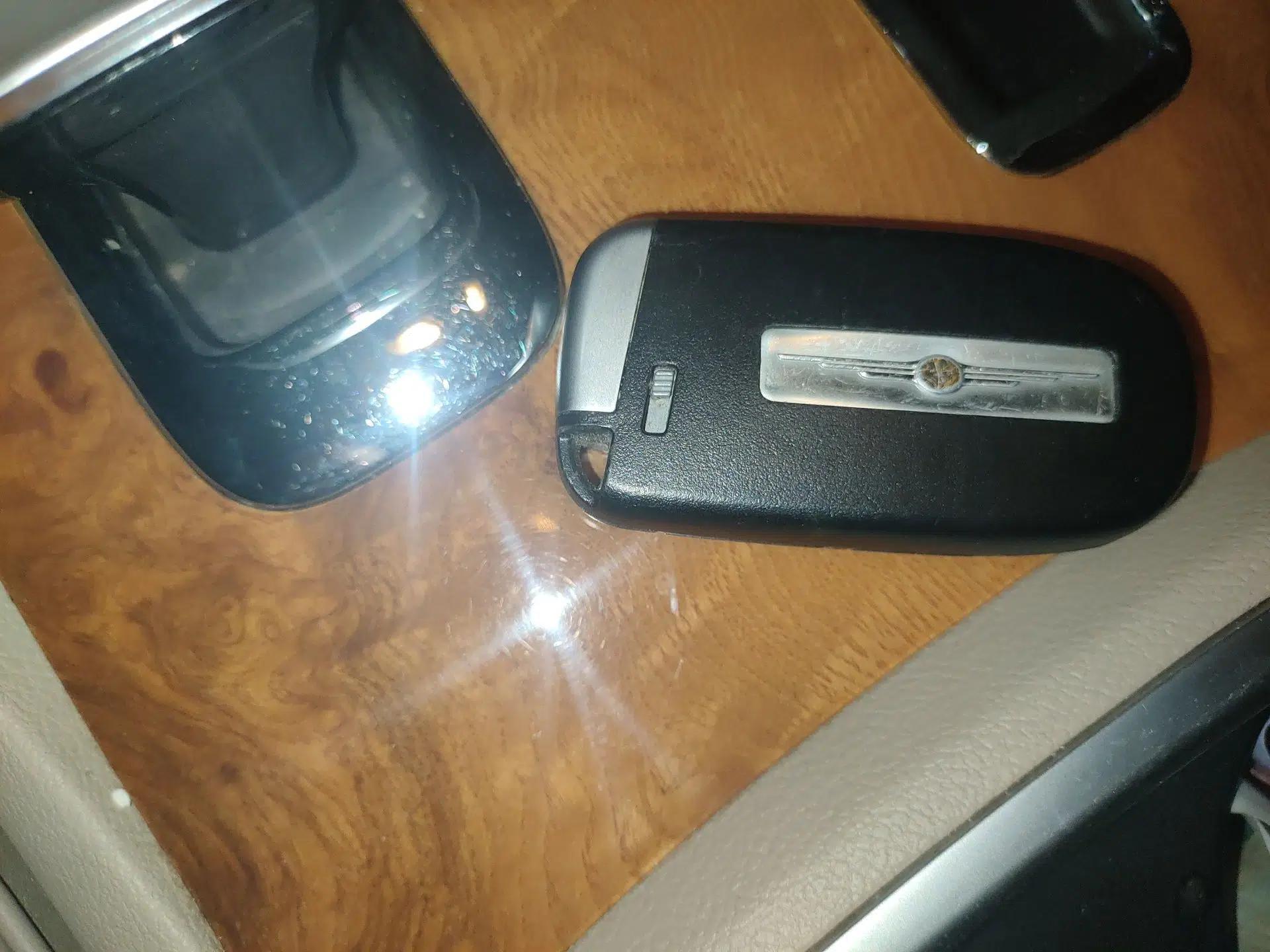 Chrysler 300C 2013 3.6L Luxury Edition — миниатюра 9