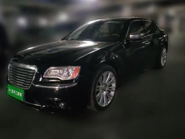Chrysler 300C 2013 3.6L Luxury Edition