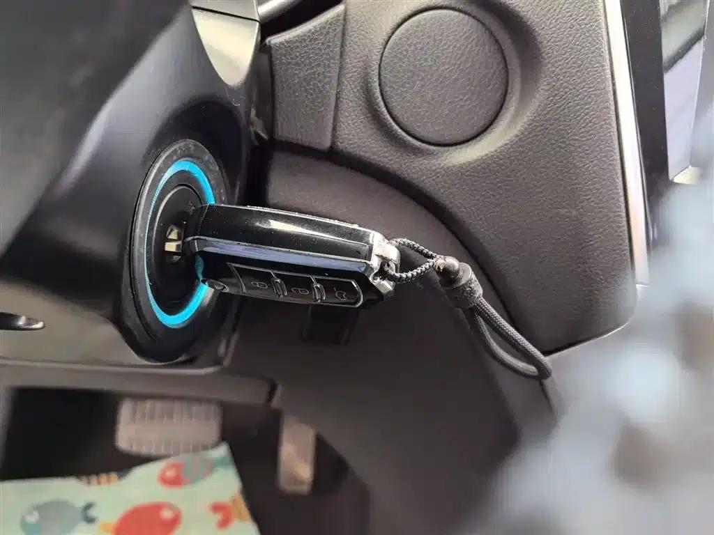 Trumpchi GS5 Super 2015 2.0L Automatic 2WD Comfort Edition — миниатюра 17
