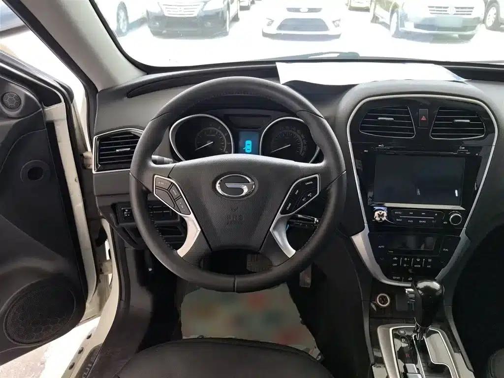 Trumpchi GS5 Super 2015 2.0L Automatic 2WD Comfort Edition — миниатюра 7