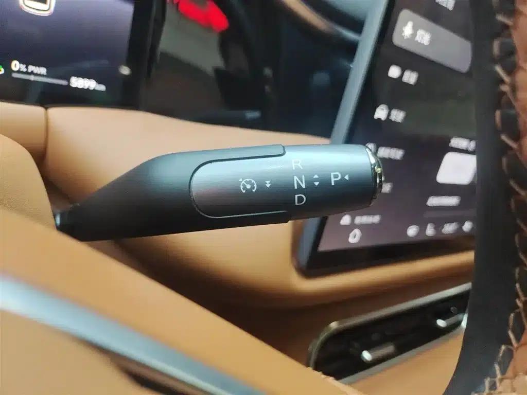 Trumpchi S9 2025 Model, Qiankun Ultra 6-Seater — миниатюра 10
