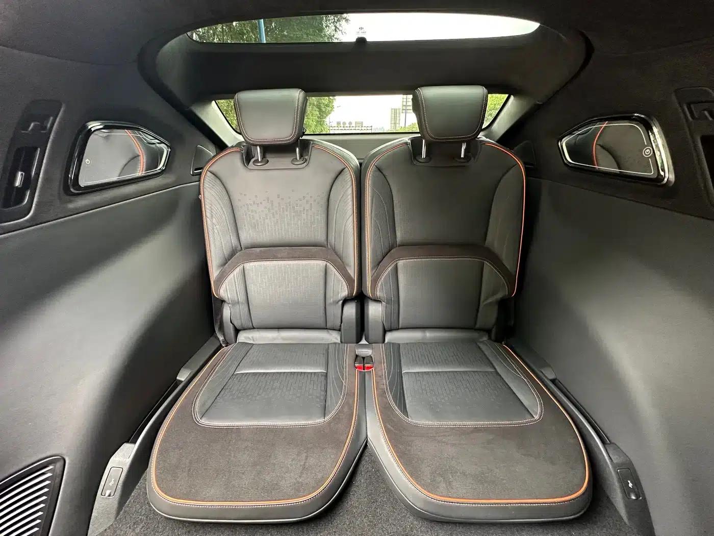 HiPhi X 2021 Flagship Edition 6-seater — миниатюра 14