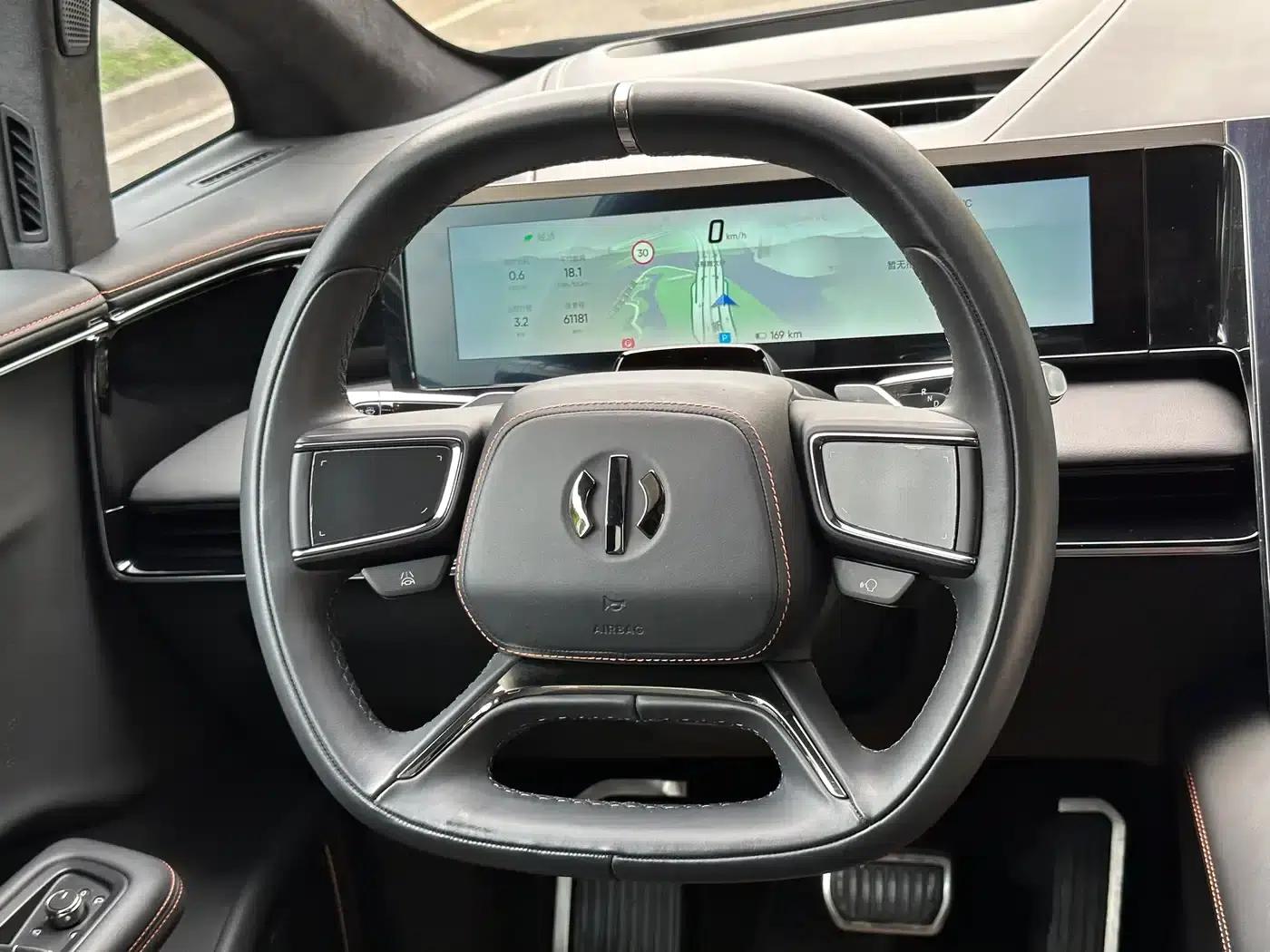 HiPhi X 2021 Flagship Edition 6-seater — миниатюра 16