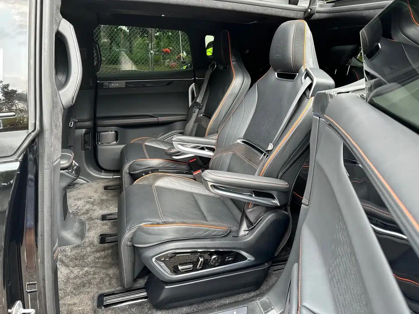 HiPhi X 2021 Flagship Edition 6-seater — миниатюра 19