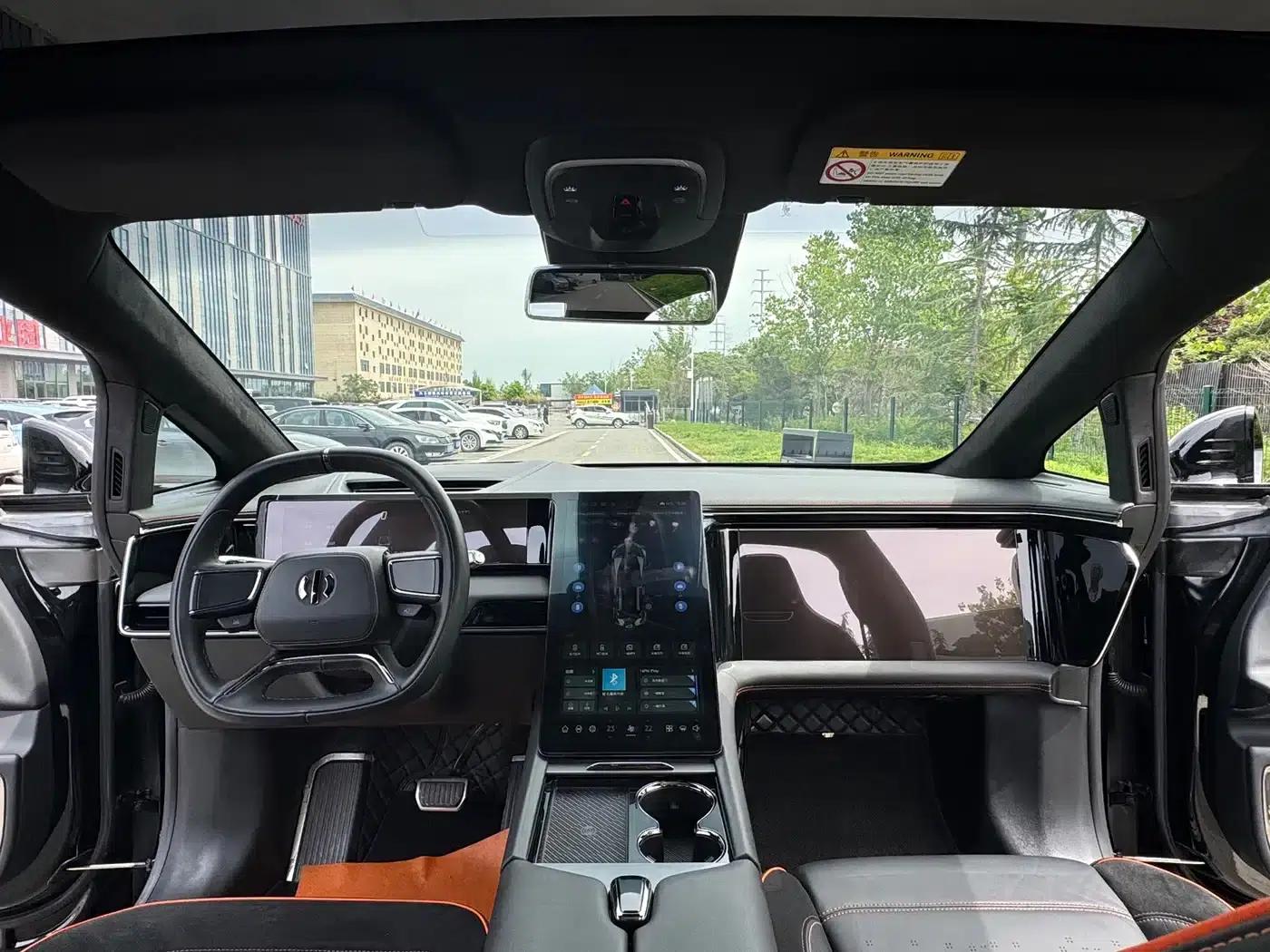 HiPhi X 2021 Flagship Edition 6-seater — миниатюра 9