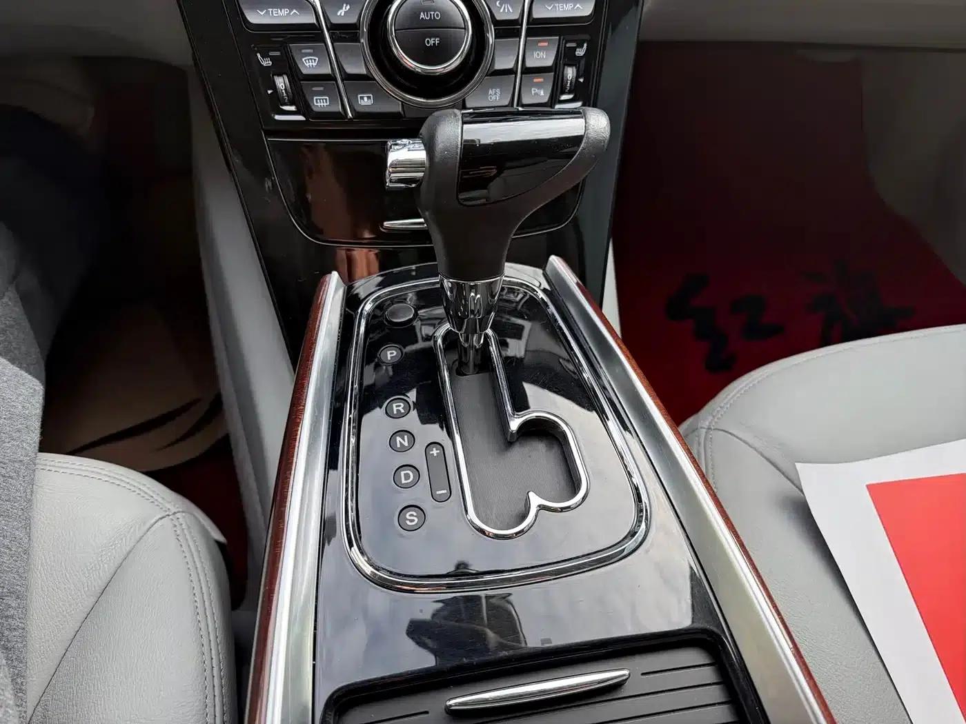 Hongqi H7 2015 2.0T Luxury Edition — миниатюра 17