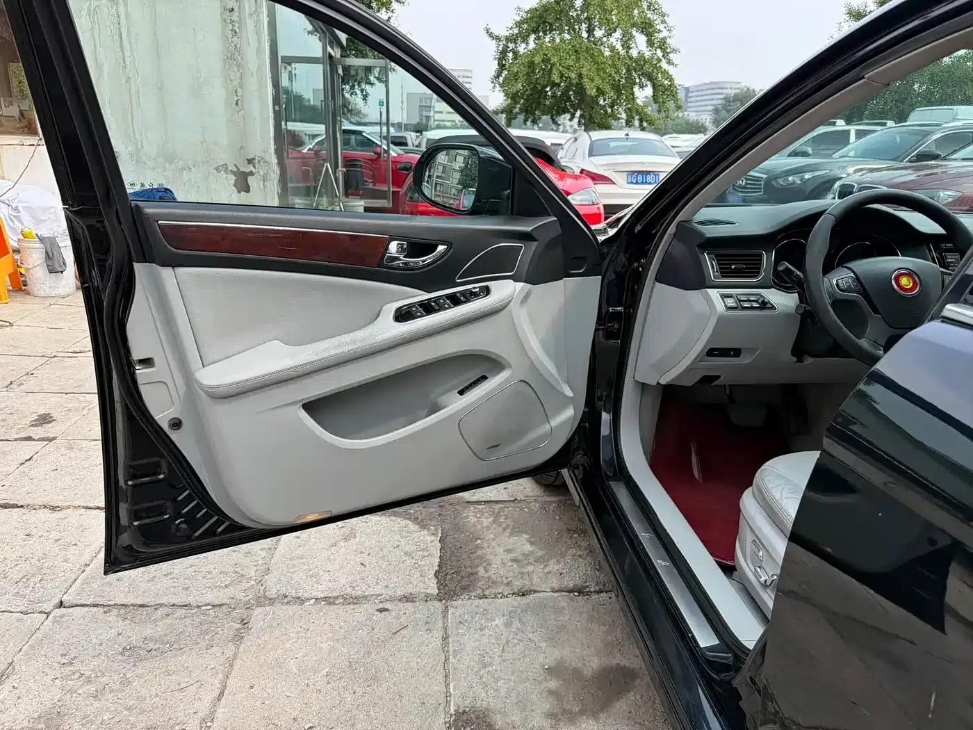 Hongqi H7 2015 2.0T Luxury Edition — миниатюра 22