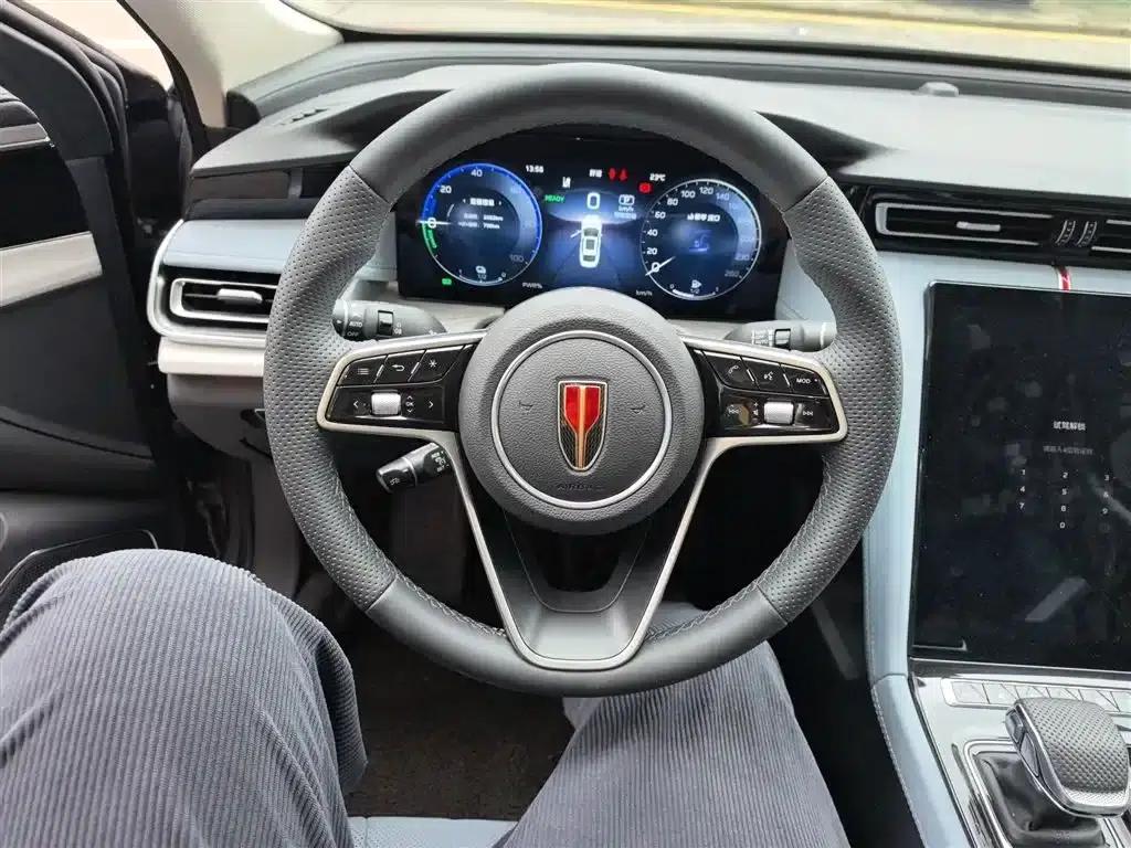 Hongqi H5 PHEV 2025 Model 170 Super Hybrid — миниатюра 11
