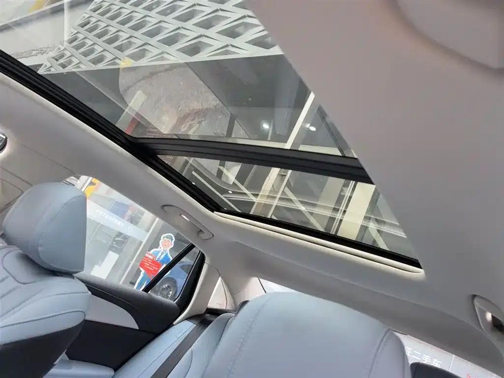 Hongqi H5 PHEV 2025 Model 170 Super Hybrid — миниатюра 18