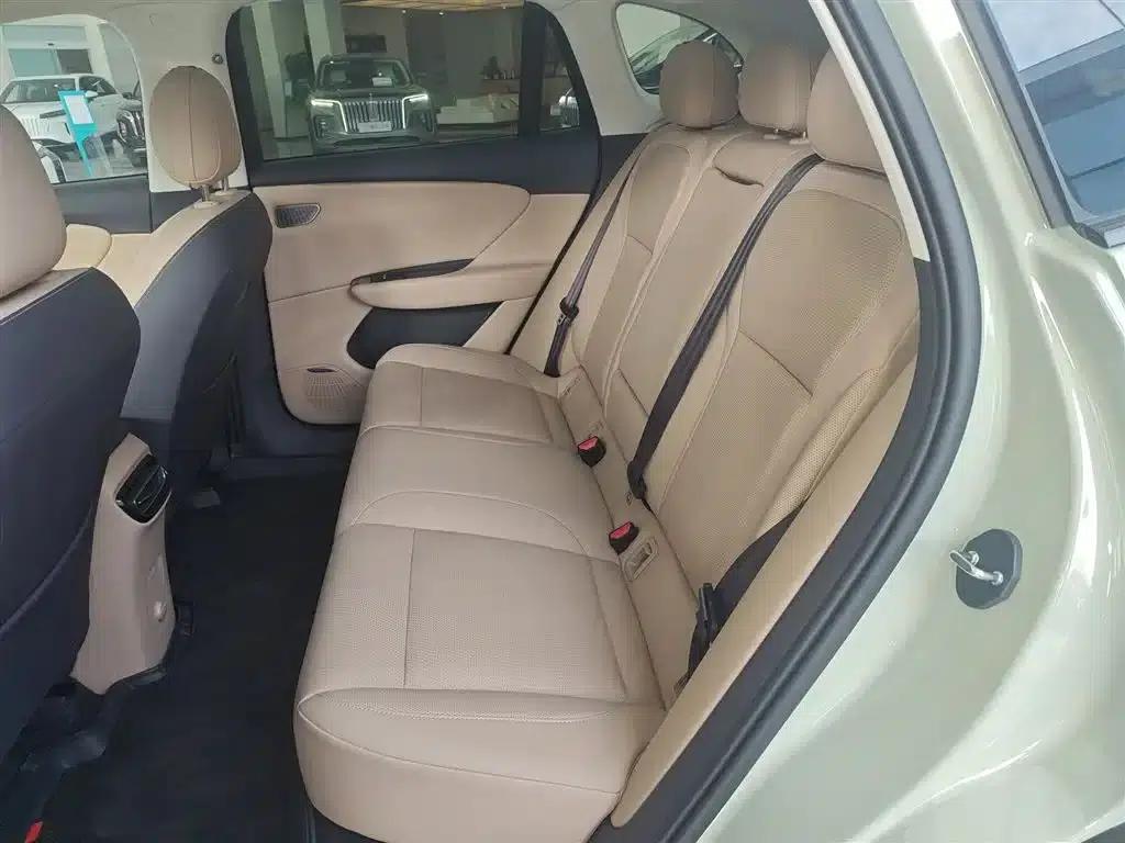 Hongqi Tiangong 06 2025 Model 520 Smart Selection Edition — миниатюра 17