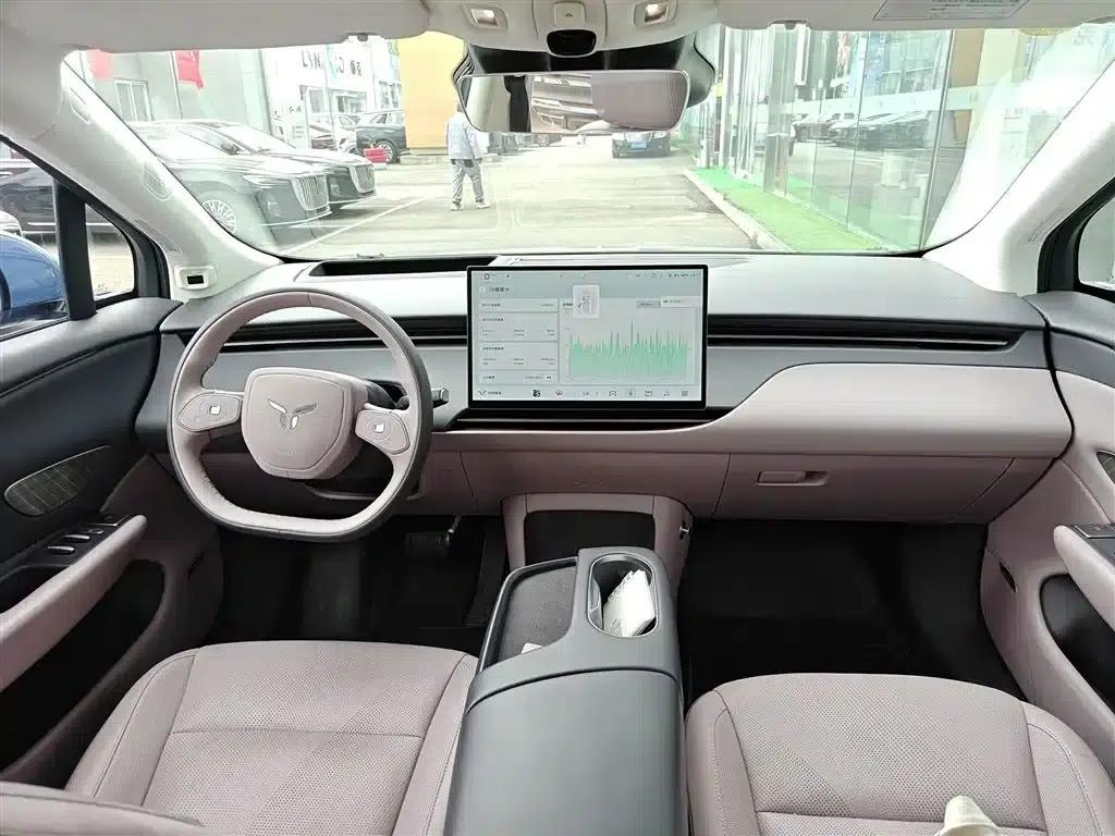 Hongqi Tiangong 06 2025 660 4WD Smart Selection Edition — миниатюра 10