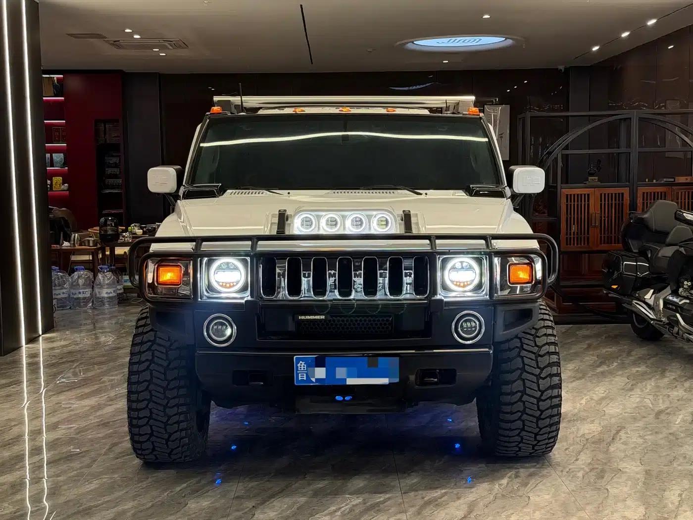2004 Hummer H2 6.0 AT — миниатюра 3